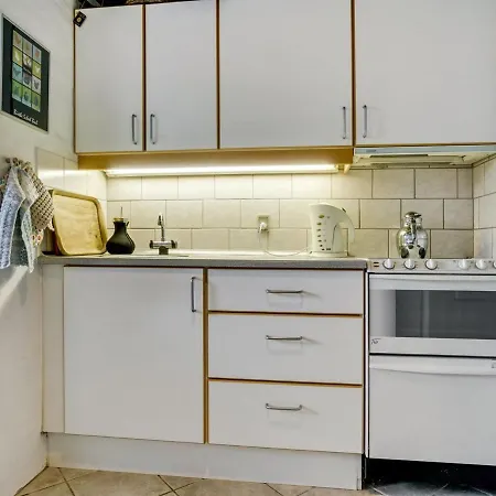 Apartment Ulpu - 500m From The Sea In Nw Jutland By Interhome *